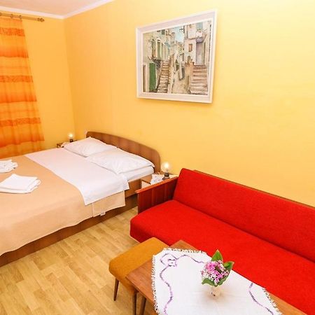 Double Rooms Tomica 2 With Balcony Baška Exterior foto
