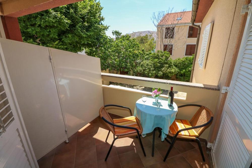 Double Rooms Tomica 2 With Balcony Baška Exterior foto